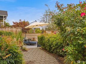 5033 40th Avenue SW, Seattle WA 98136