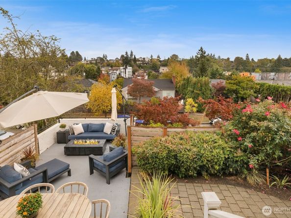 5033 40th Avenue SW, Seattle WA 98136