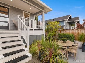 5033 40th Avenue SW, Seattle WA 98136