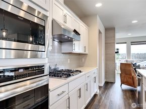 17915 Sunrise Ridge Avenue NE, Poulsbo WA 98370