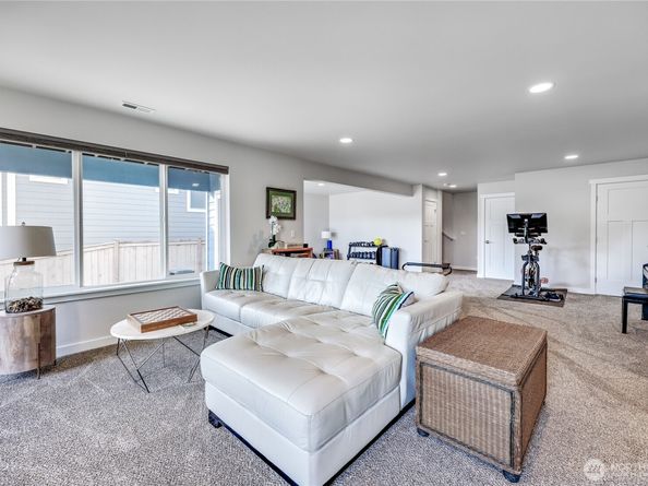 17915 Sunrise Ridge Avenue NE, Poulsbo WA 98370