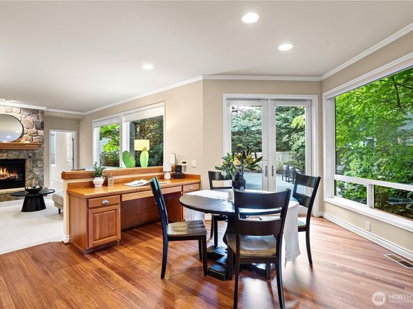 25939 SE 22nd PL, Sammamish WA 98075