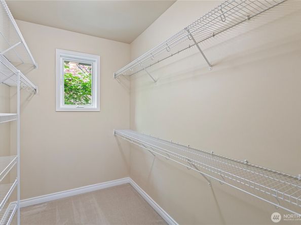 25939 SE 22nd PL, Sammamish WA 98075