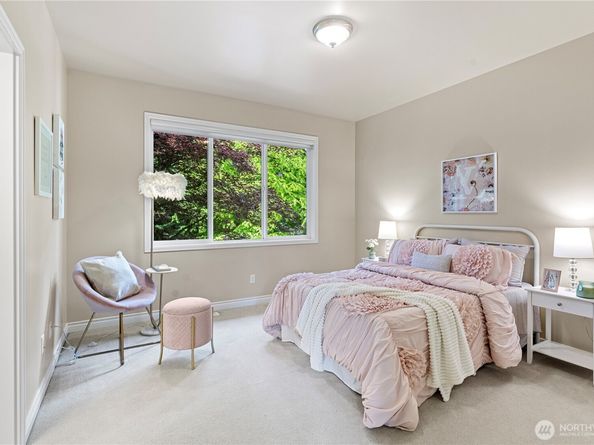 25939 SE 22nd PL, Sammamish WA 98075