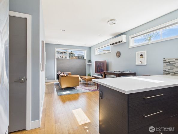 1761 20th Avenue S, Seattle WA 98144