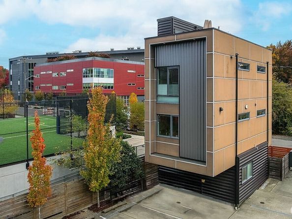 1761 20th Avenue S, Seattle WA 98144