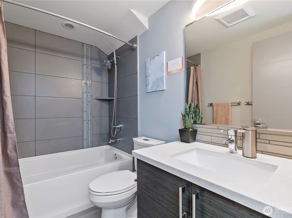 1761 20th Avenue S, Seattle WA 98144