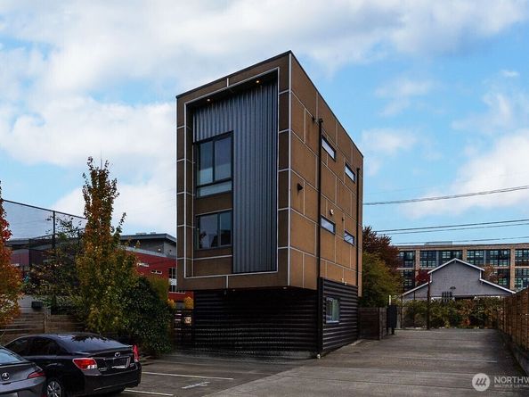 1761 20th Avenue S, Seattle WA 98144