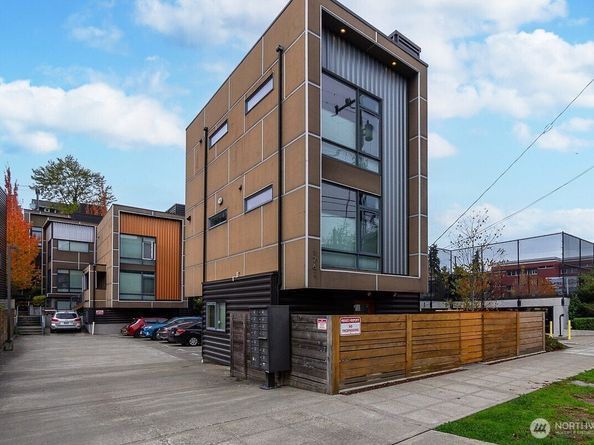 1761 20th Avenue S, Seattle WA 98144