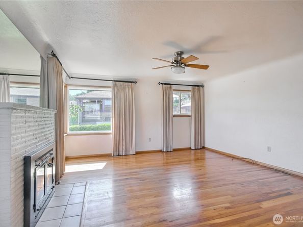 11905 84th Avenue S, Seattle WA 98178