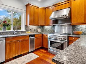 2372 Douglas Drive NE, Bainbridge Island WA 98110