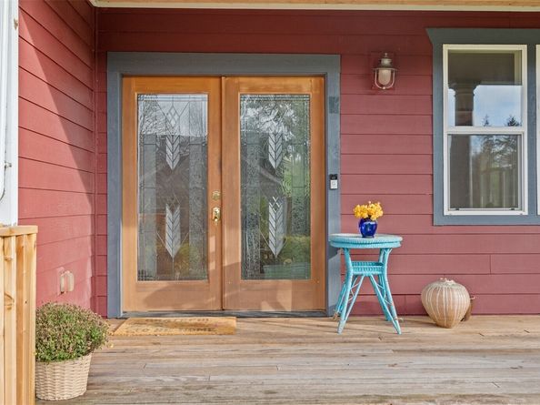 2372 Douglas Drive NE, Bainbridge Island WA 98110