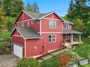 2372 Douglas Drive NE, Bainbridge Island WA 98110
