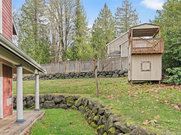 2372 Douglas Drive NE, Bainbridge Island WA 98110