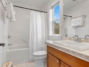 2372 Douglas Drive NE, Bainbridge Island WA 98110