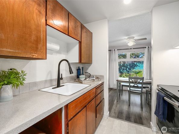 15156 65th Avenue S 1012, Tukwila WA 98188