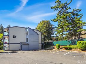 15156 65th Avenue S 1012, Tukwila WA 98188