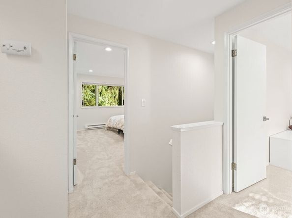 1218 101st Place NE, Bellevue WA 98004