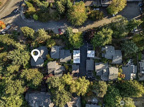 1218 101st Place NE, Bellevue WA 98004