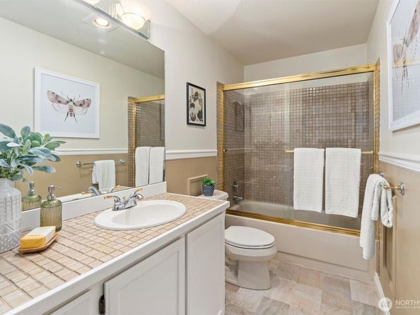 11805 NE 105th Court, Kirkland WA 98033