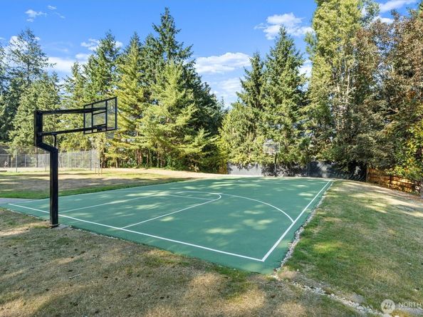 11805 NE 105th Court, Kirkland WA 98033