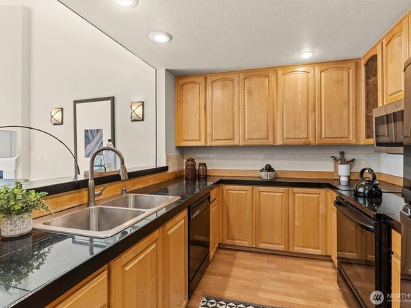 11805 NE 105th Court, Kirkland WA 98033