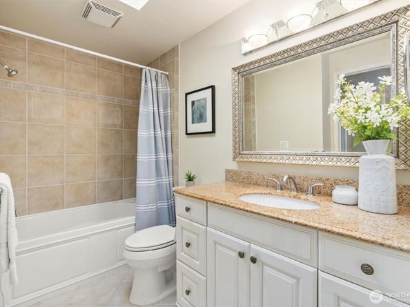 11805 NE 105th Court, Kirkland WA 98033