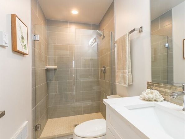 1019 Sturgus Avenue S A, Seattle WA 98144
