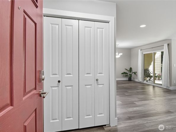 14623 NE 40th Street H7, Bellevue WA 98007