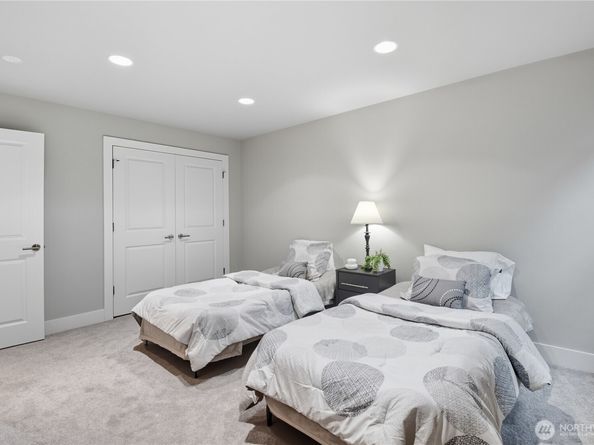 14623 NE 40th Street H7, Bellevue WA 98007
