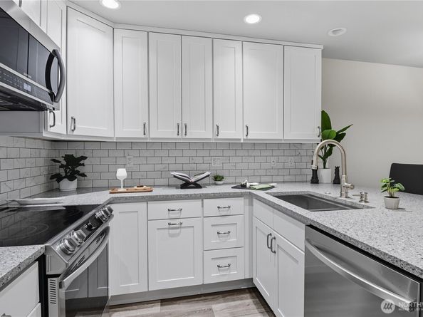 14623 NE 40th Street H7, Bellevue WA 98007