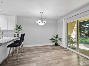 14623 NE 40th Street H7, Bellevue WA 98007