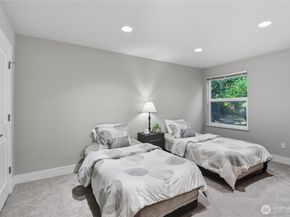 14623 NE 40th Street H7, Bellevue WA 98007