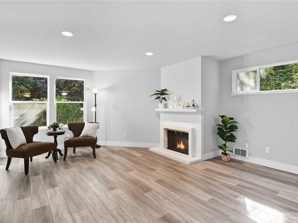 14623 NE 40th Street H7, Bellevue WA 98007