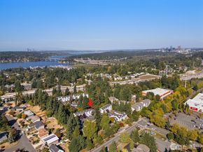 12351 SE 41st Lane 45, Bellevue WA 98006