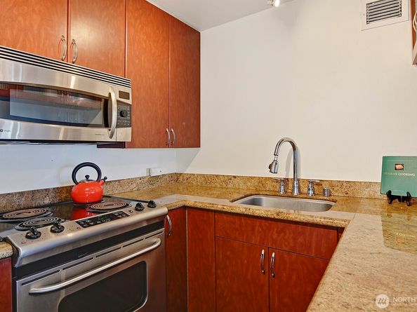 1105 Spring Street 709, Seattle WA 98104