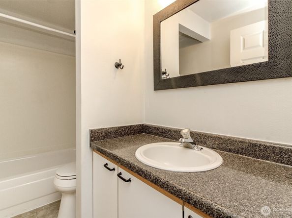 5000 Lake Washington Boulevard NE D203, Renton WA 98056