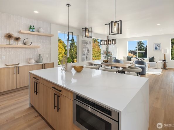 2844 NW 62nd Street, Seattle WA 98107