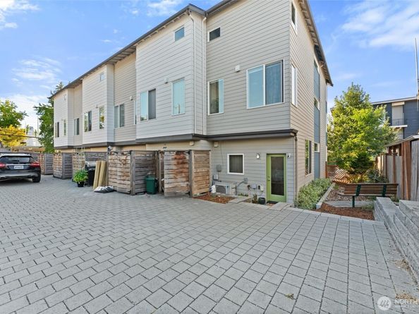 7030 42nd Avenue S, Seattle WA 98118