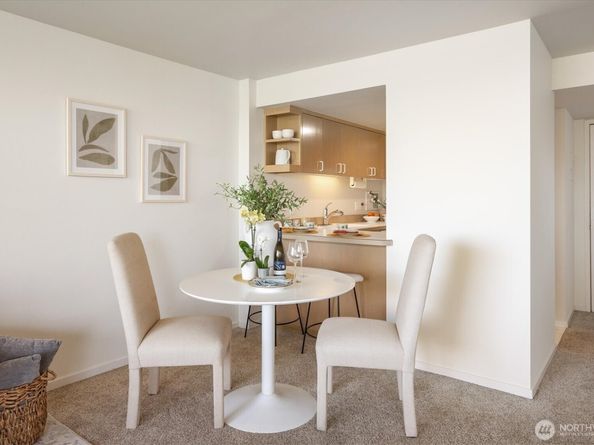 2040 43rd Avenue E 402, Seattle WA 98112