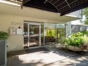 2040 43rd Avenue E 402, Seattle WA 98112