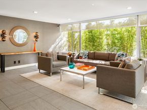 2040 43rd Avenue E 402, Seattle WA 98112