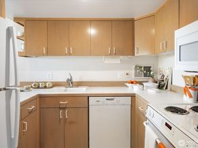 2040 43rd Avenue E 402, Seattle WA 98112