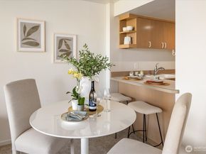 2040 43rd Avenue E 402, Seattle WA 98112