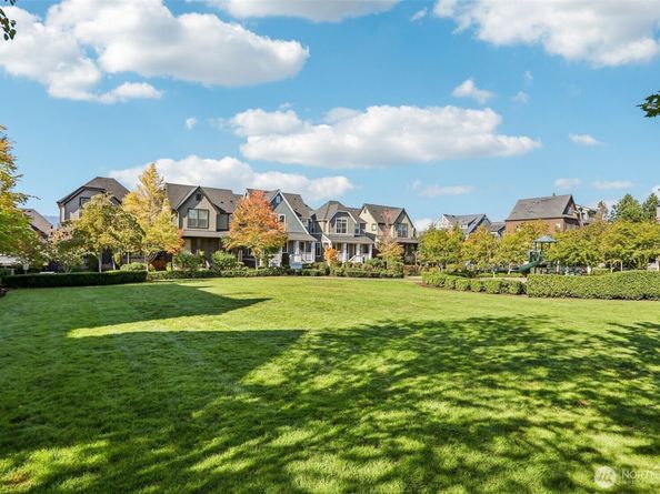 862 3rd Avenue NE, Issaquah WA 98029