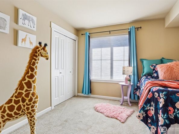 862 3rd Avenue NE, Issaquah WA 98029