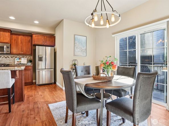 862 3rd Avenue NE, Issaquah WA 98029