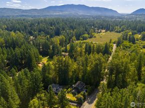 2016 236th Avenue SE, Sammamish WA 98075