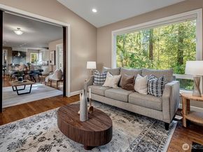 2016 236th Avenue SE, Sammamish WA 98075