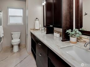 2016 236th Avenue SE, Sammamish WA 98075